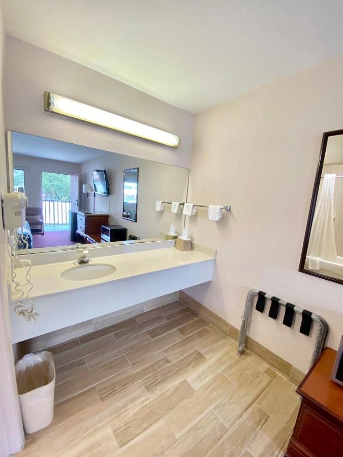 Regency Inn Fern Park Luaran gambar